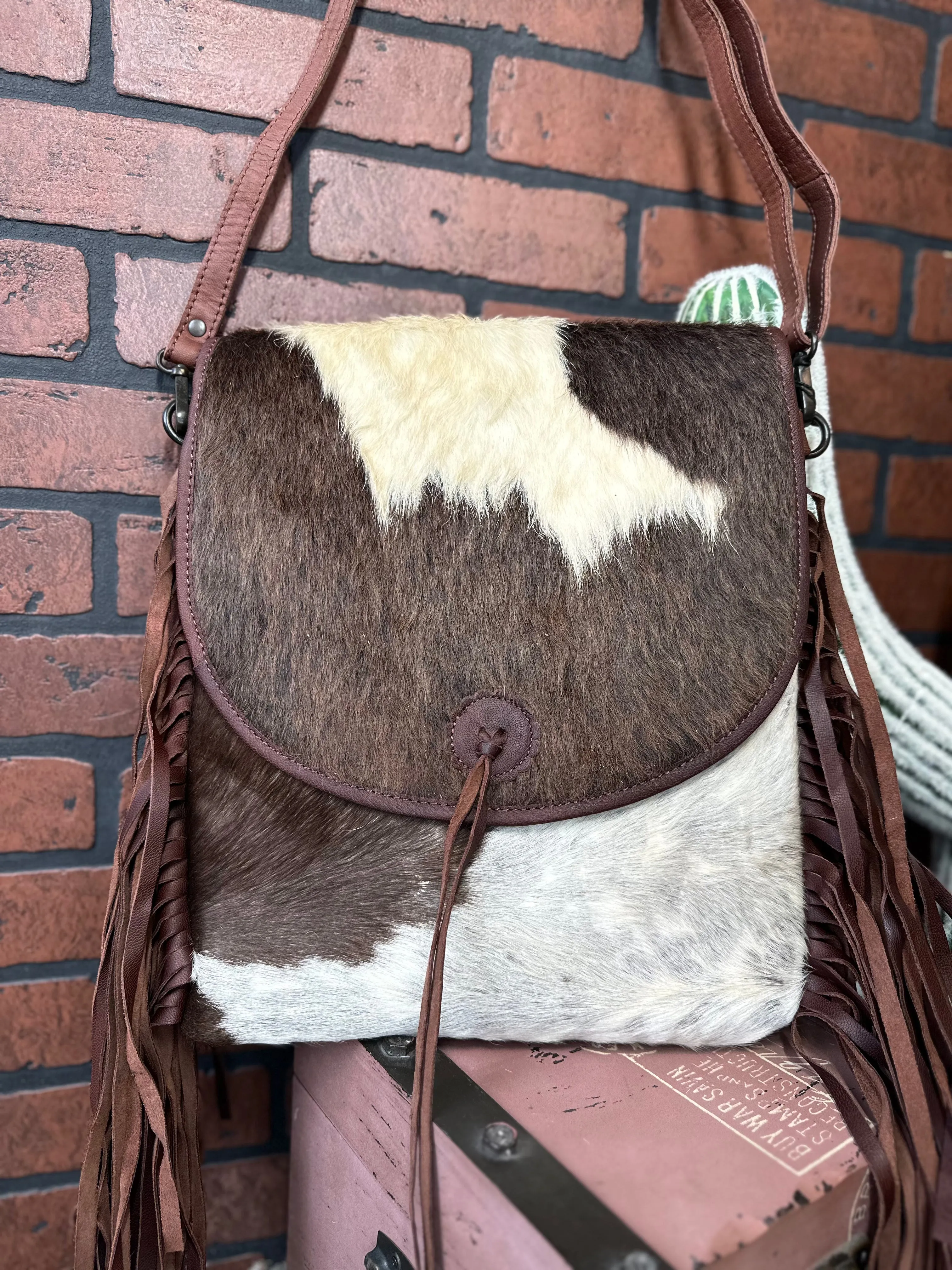 American Darling Cowhide Hair-On Concealed Carry Crossbody Purse ADBGZ358