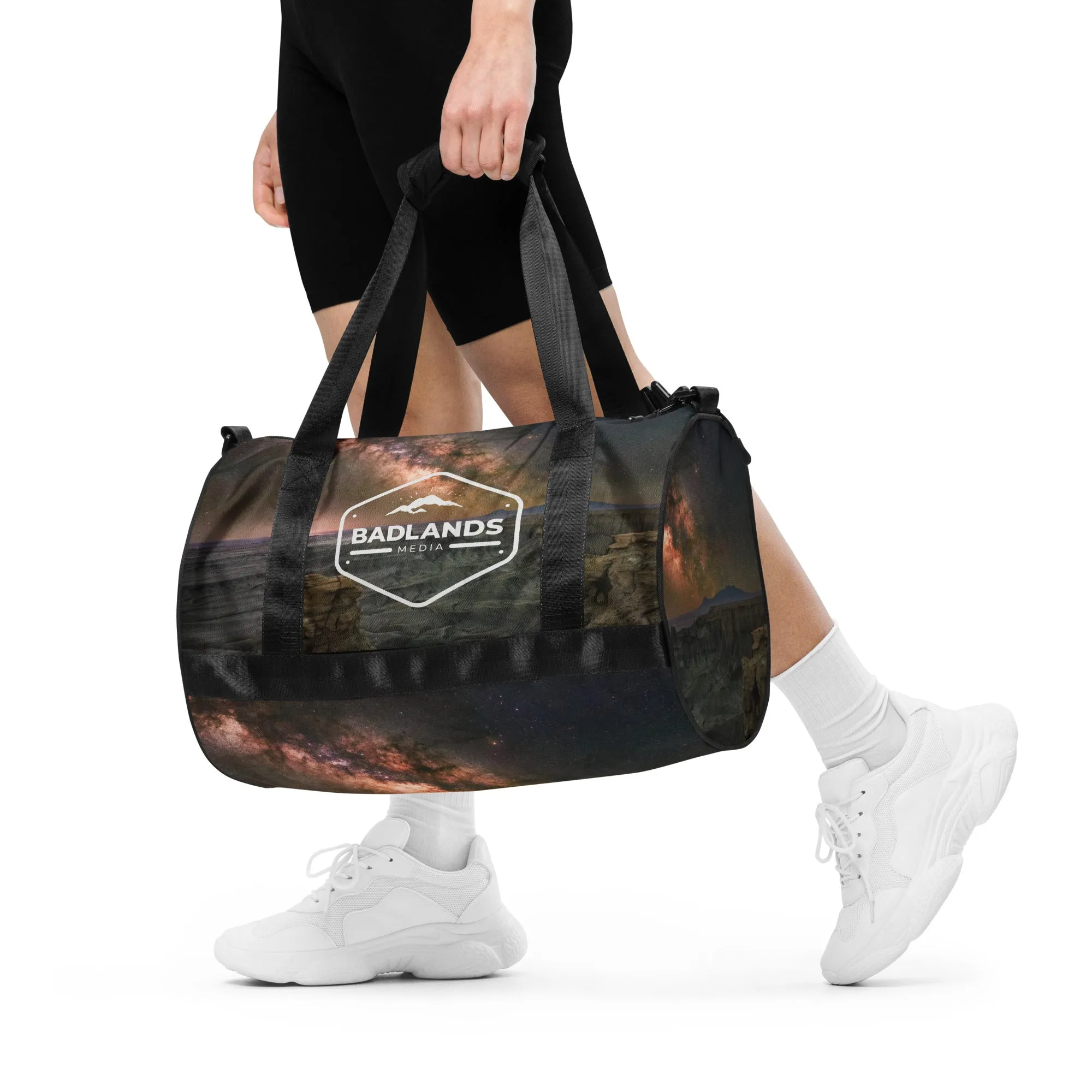 Badlands Medium Duffle Bag in desert nebula