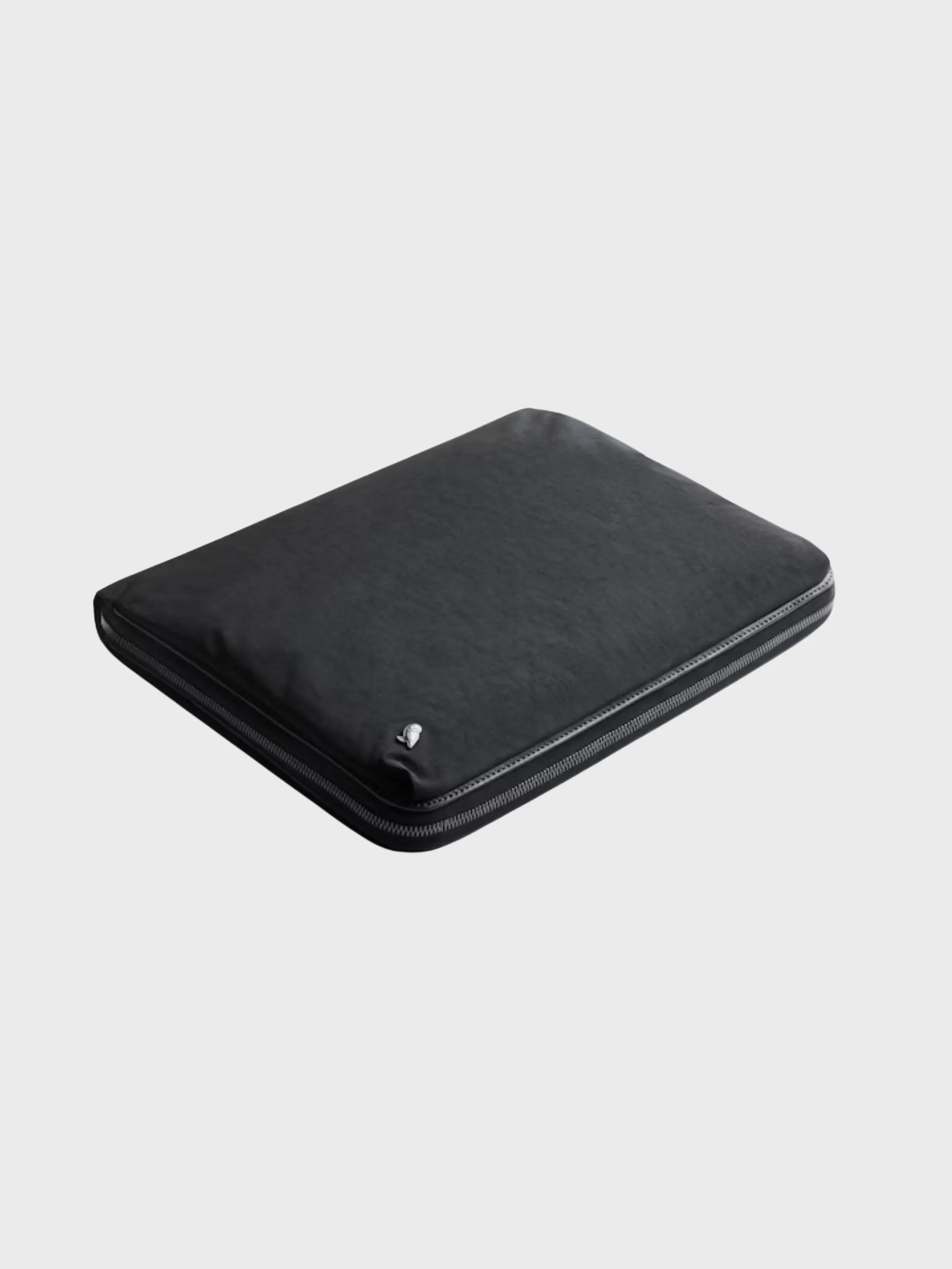 Bellroy Tokyo Folio 12.9in Raven SS24