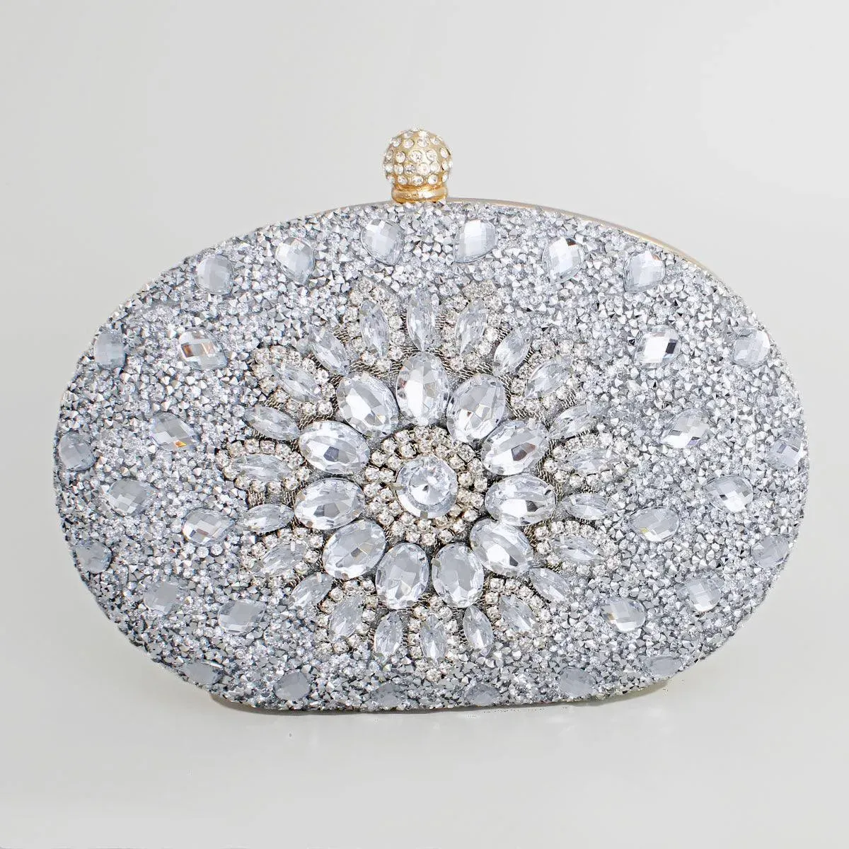 Elegant Silver Crystal Clutch: Perfect Evening Accessory for Women