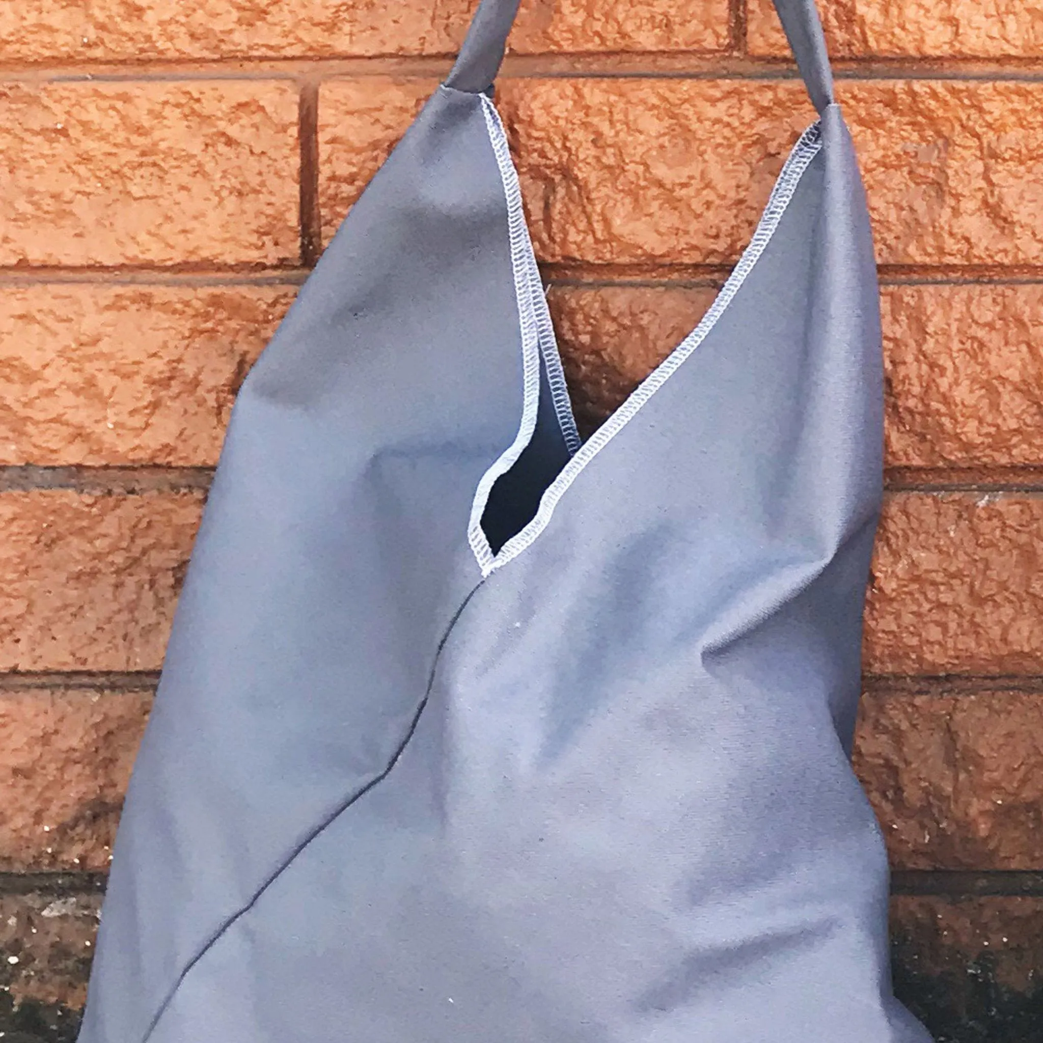 Market Triangle Tote