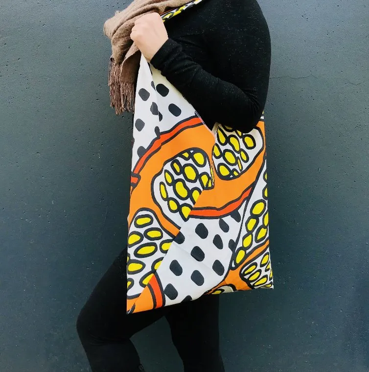 Market Triangle Tote