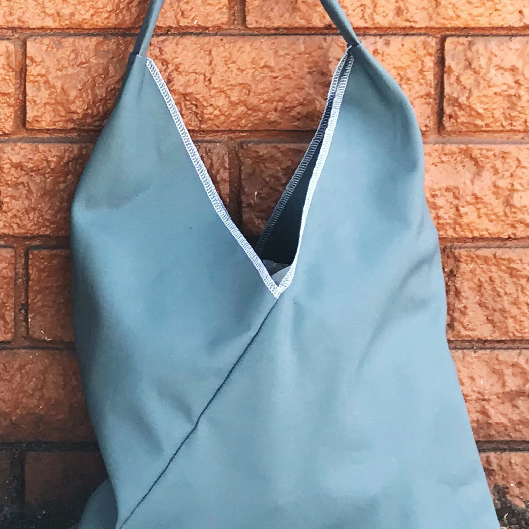 Market Triangle Tote