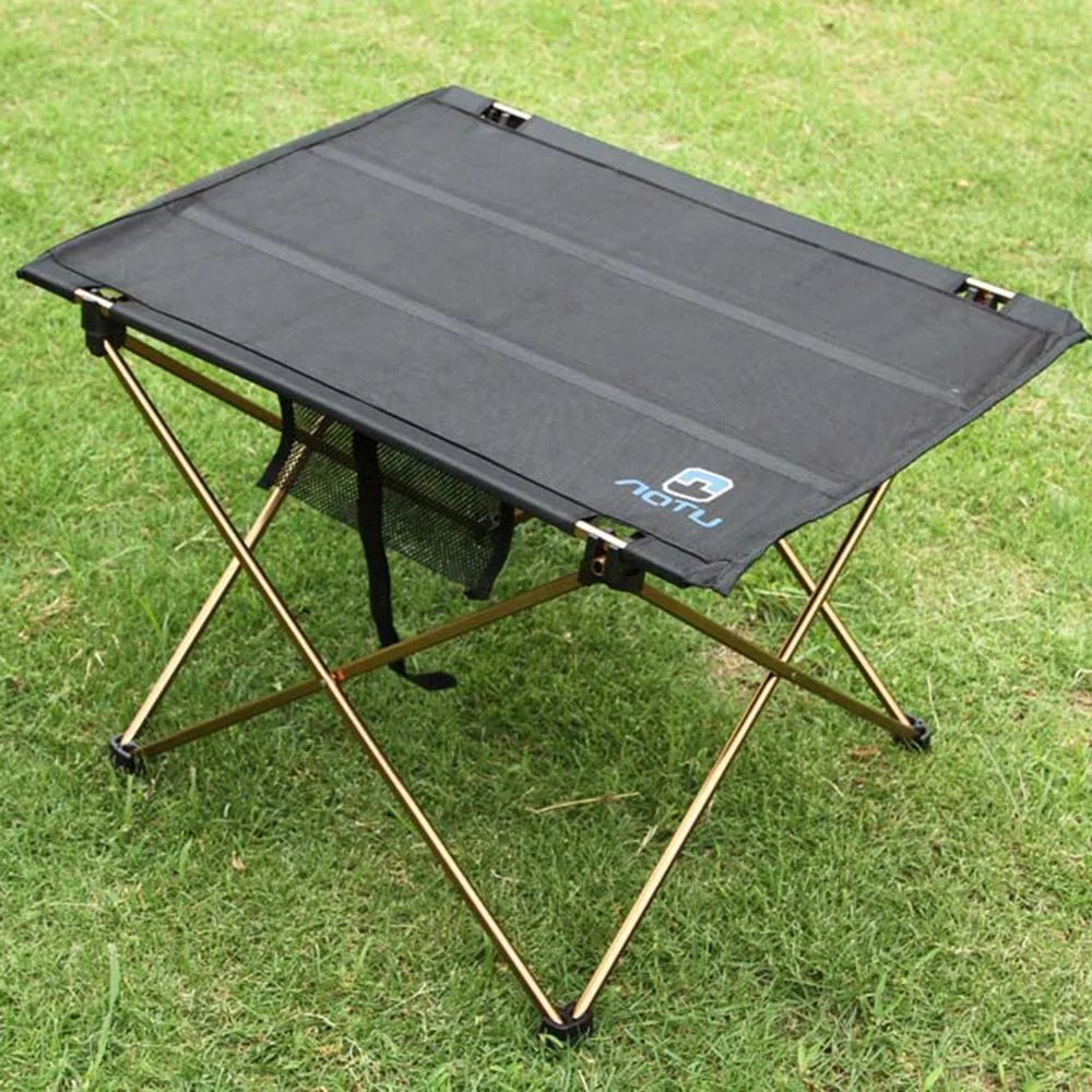 Outdoor Foldable Table