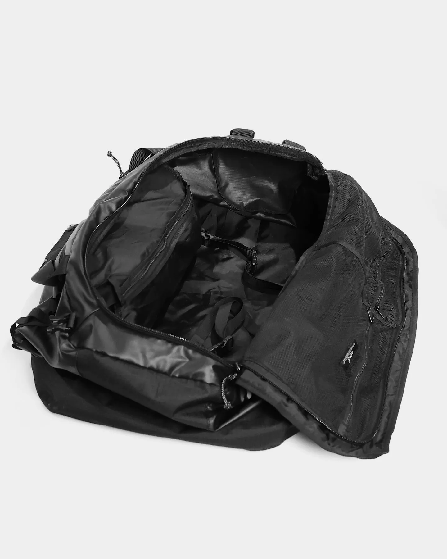 PYRA Duffle Bag Black